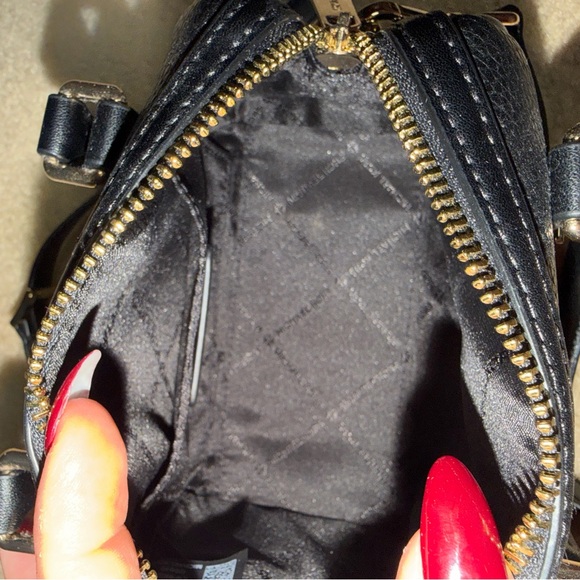 Michael Kors Black Extra Small Bedford Legacy Duffle crossbody - Picture 3 of 5